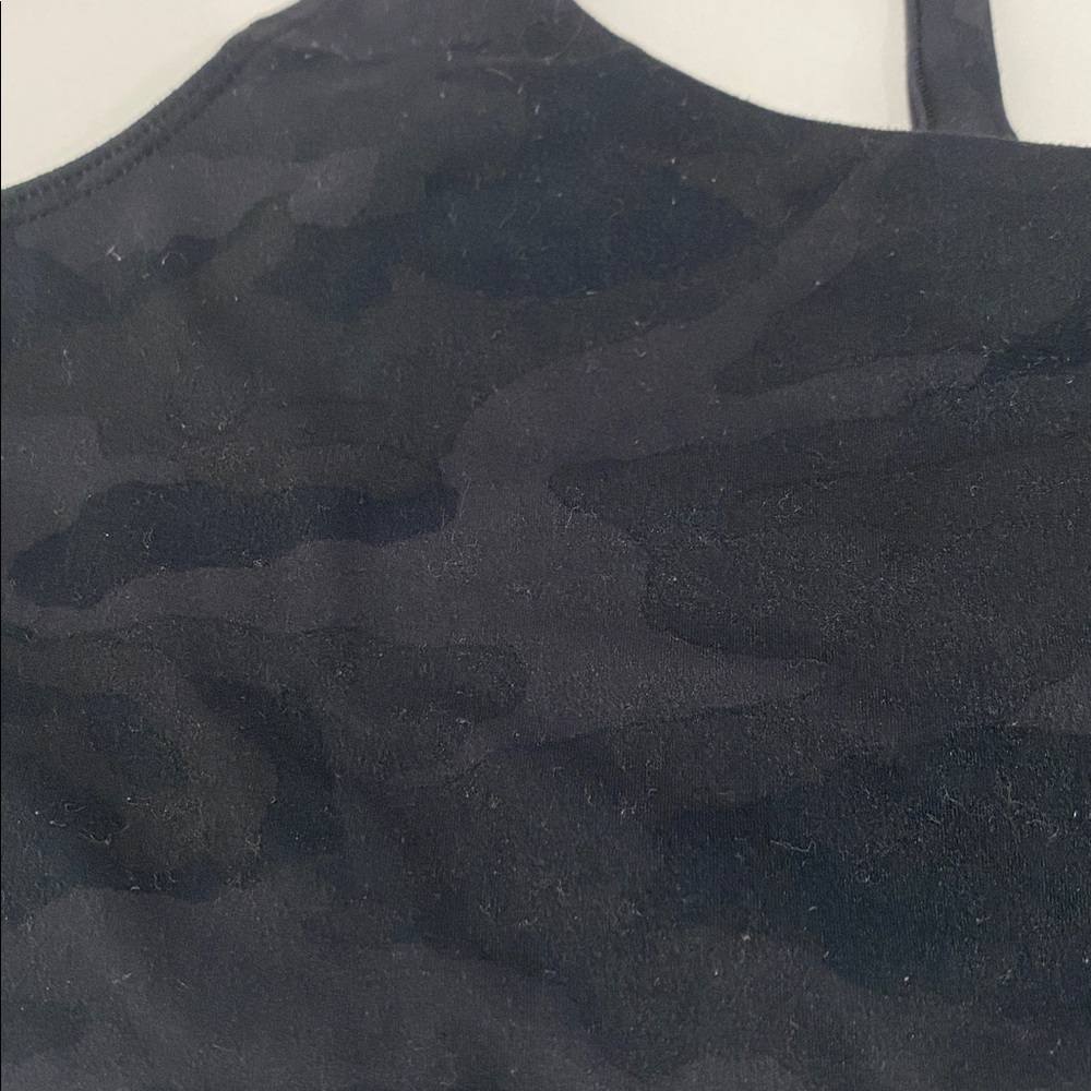 Vuori Yosemite Dark Camo Sports Bra With Strappy Back Size Medium - Picture 6 of 8